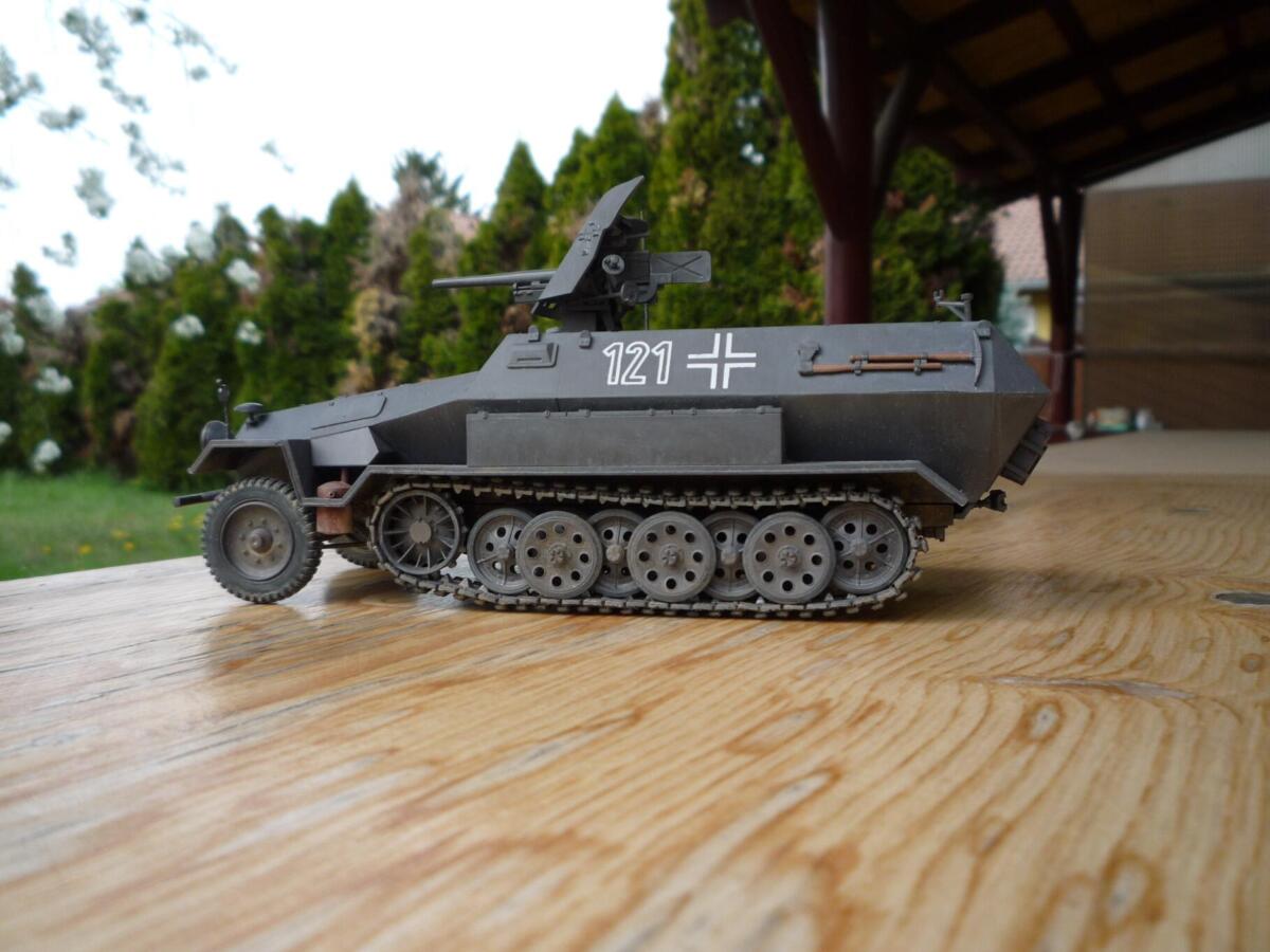 Hanomag Sd.Kfz. 251/10 Ausf. B