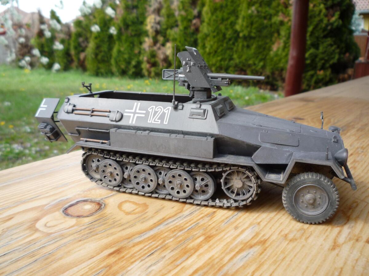 Hanomag Sd.Kfz. 251/10 Ausf. B