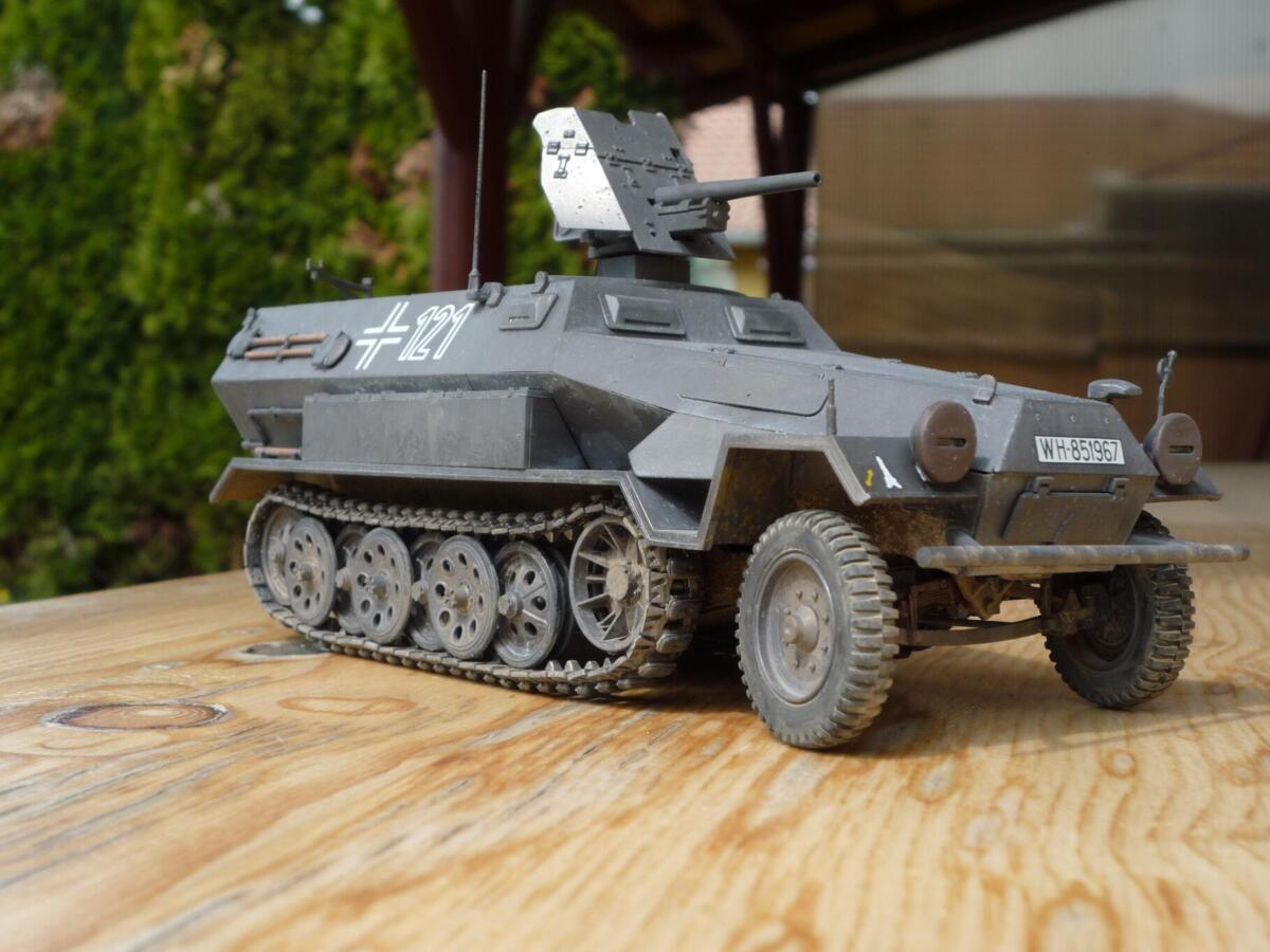 Hanomag Sd.Kfz. 251/10 Ausf. B