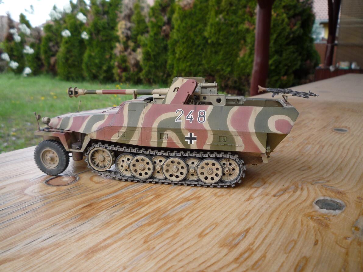 Sk. Kfz 251/22 Aufs. D